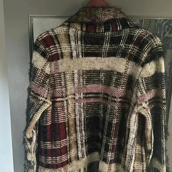 BCBG MAX AZRIA LONG SWEATER-- MULTICOLOR--size small - Picture 5 of 6